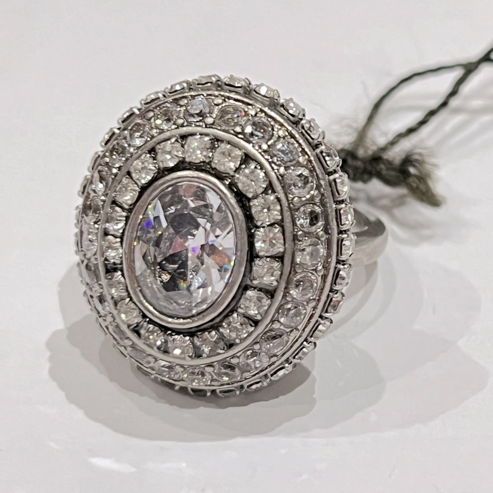 NWT Juicy Couture Clear Oval Faceted Center Crystal Ring w/ Clear Pave Crystals
